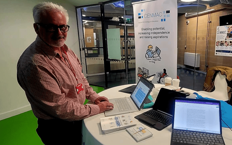 Advisory Teacher David Howard providing support at the college
